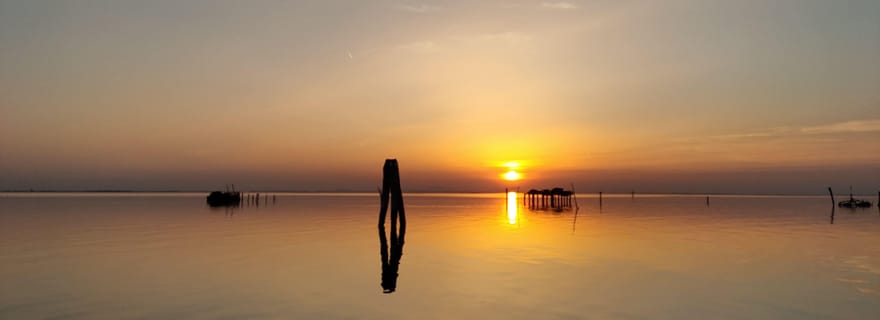 Chioggia : Tour en bateau au coucher du soleil dans la lagune vénitienne