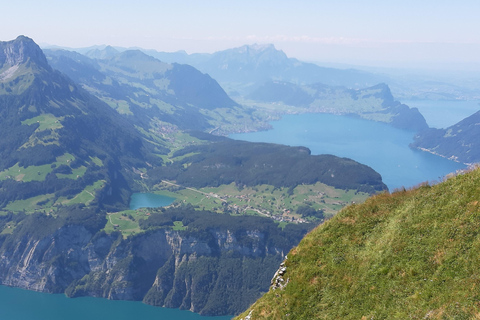 Luzern: Geführte Tageswanderung zum Luzerner Bergkamm mit Seeblick