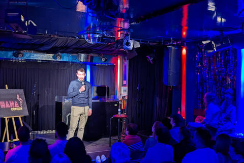 Cologne: Stand-up comedy open mic in Cologne's old town