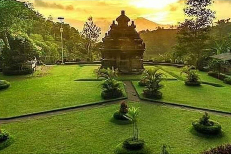 Yogyakarta: Templo de Selogriyo e Caminhada pelos Terraços de Arroz de Java