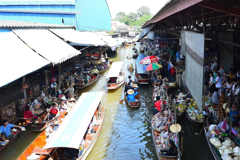 Damnoen Saduak Floating Market & Train Market Tour