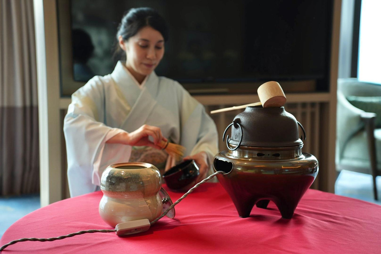 Osaka: Private Tea Ceremony Experience at Your Location