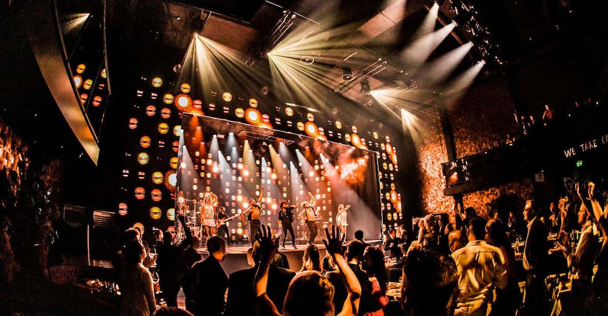 Afbeelding 7 van Amsterdam: VEGAS-dinnershow met 3-gangenmenu om te delen