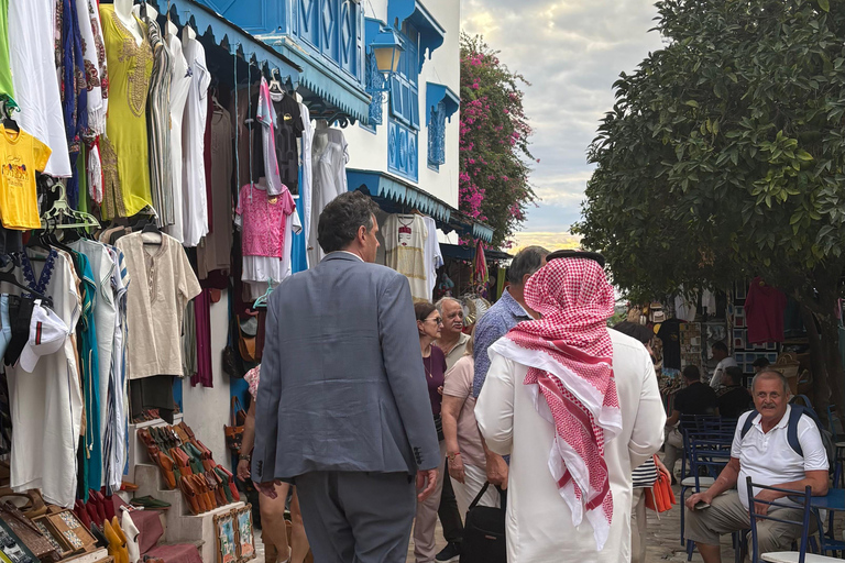 La Goulette Stopover: Grand Tour of Tunisia, Starters & Lunch Included La Goulette Stopover: Grand Tour of Tunisia & Lunch