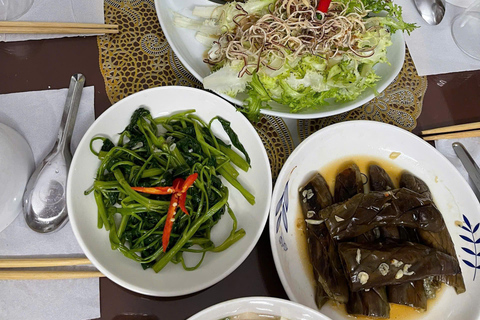 Hue: Buddhist Tour with Cooking Class and Meditation Buddhism tour in Hue with French speaking tour guide