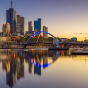 Melbourne: Private Custom Tour with a Local – Icons & Gems