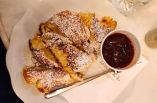 Geschmack von Wien: Die ultimative österreichische Foodtour mit kompletter Mahlzeit