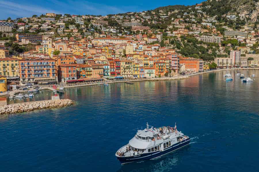 Nizza: Sightseeing-Bootsfahrt nach Villefranche-sur-Mer. Foto: GetYourGuide Nizza: Sightseeing-Bootsfahrt nach Villefranche-sur-Mer. Foto: GetYourGuide