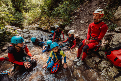 Canyoning from age 6 at Les Carroz / La Balme Canyoning from 6 years old in Les Carroz / La Balme