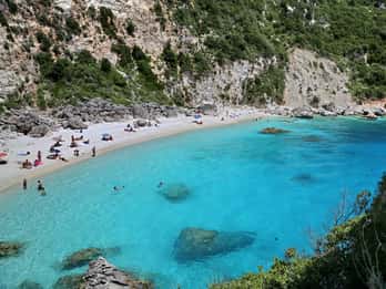 NYDRI: Cruise to Egremni, Porto Katsiki, Agiofili of Lefkada