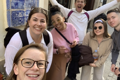 Valencia: Scavenger Hunt and Iconic Sights Self-Guided Tour