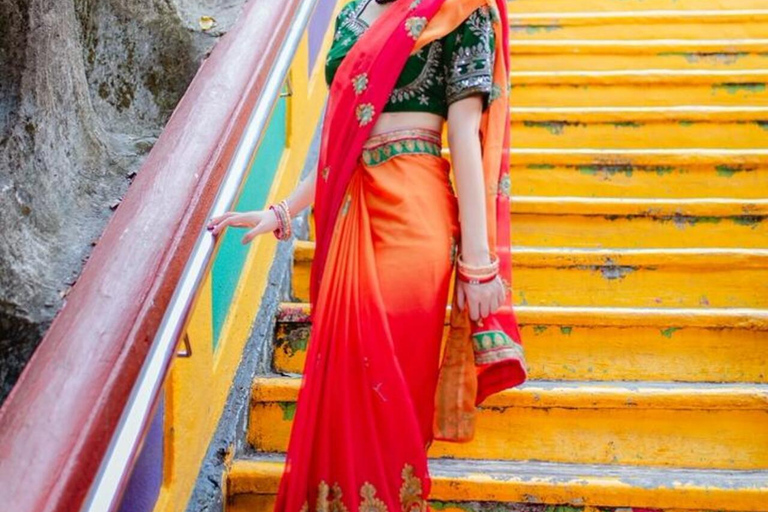 From KL: Batu Caves, Indian Costume & Batik Art Experience Shared Tour with Hotel Pickup
