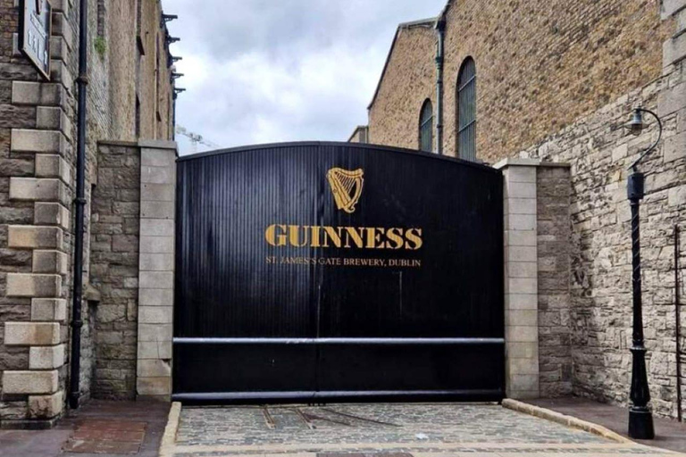 Drive Dublin in a Day - From Dublin City/Dún Laoghaire Port