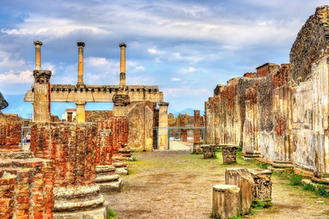 Von Neapel aus: Pompeji und Sorrent Tagestour mit MittagessenOption mit Mittagessen