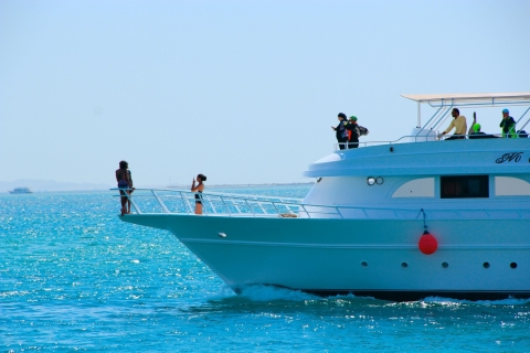 Sahl Hasheesh: Dolphin Watching and Snorkeling Tour w lunch