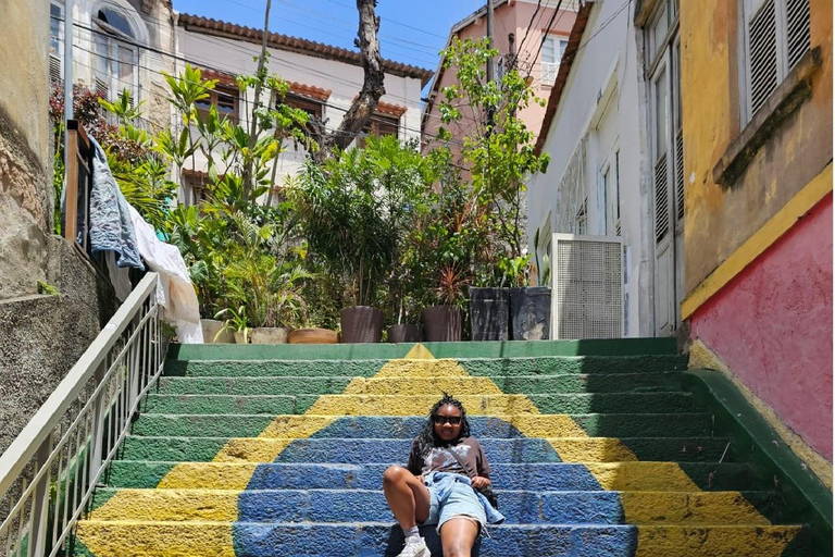 BEST LOCAL FRIEND FOREVER - Customized Tour with a Carioca