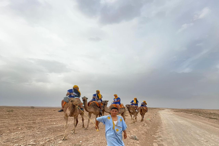 Marrakech: Quadriciclo no deserto de Agafay, passeio de camelo e piscina com almoço