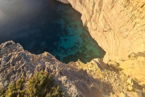 Comino in Comfort - Private Boat charter from Gozo/Cirkewwa