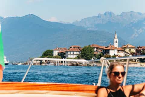 Stresa: 1-Day Borromean Islands Hop-On Hop-Off Boat Tour