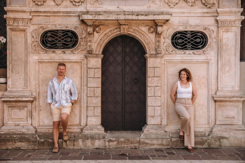 Krakow Old Town - photoshoot with a local photographer Photoshoot for couple