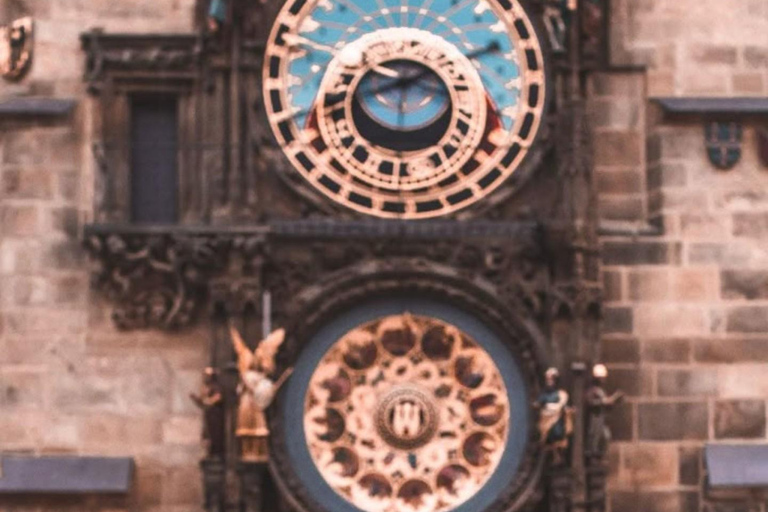 Prague: Private Professional Photoshoot with Edited Photos Prague: Private Photoshoot with Edited Photos