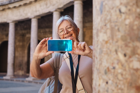 Granada: Guidad tur i Alhambra inklusive Nasridiska palatsetGranada: Alhambra med Nasridiska palatset Guidad tur