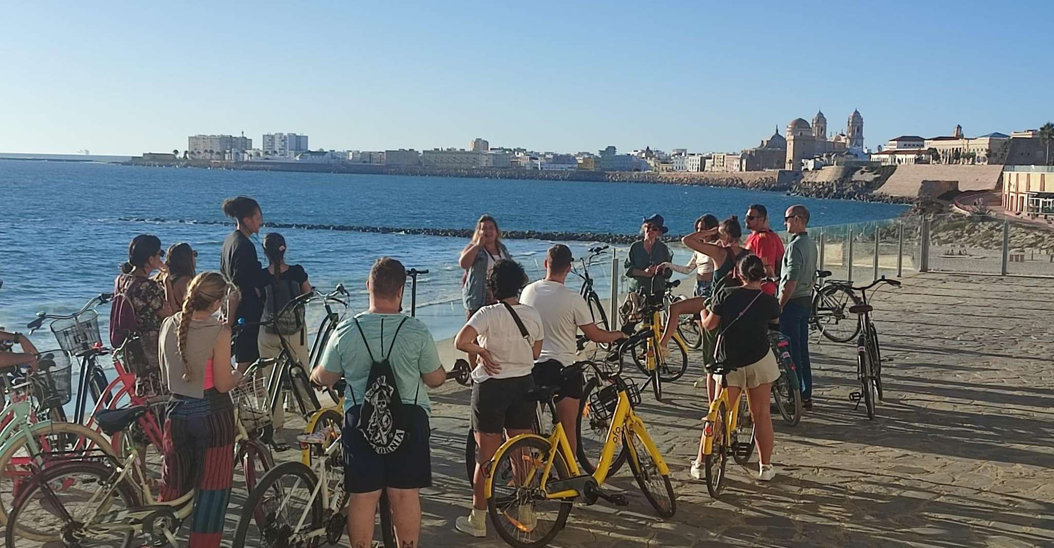 Cadiz: City Sightseeing Guided Tour by Bike photo 10
