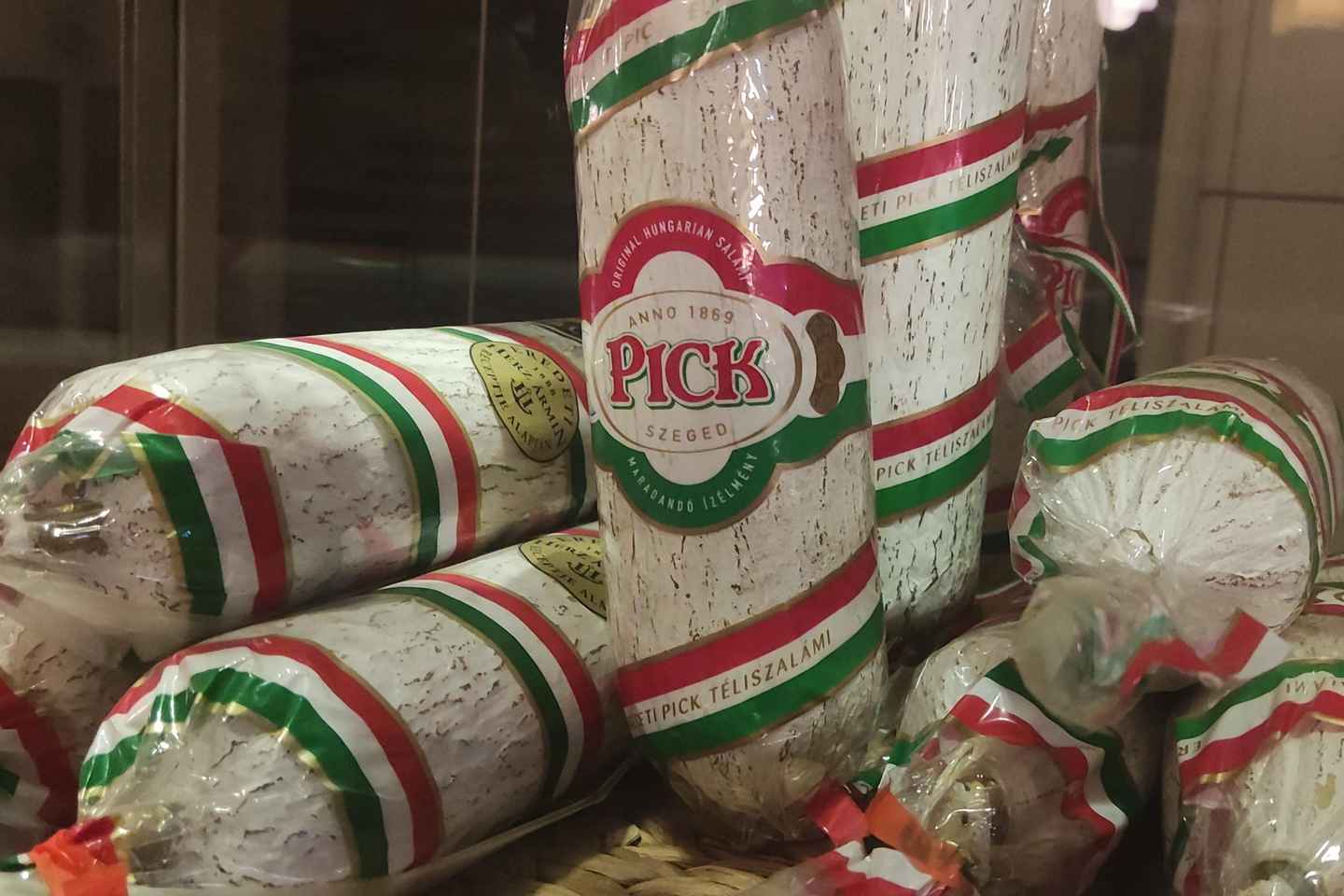 Budapest: Recorrido Guiado de Comida en el Mercado Central con Degustaciones