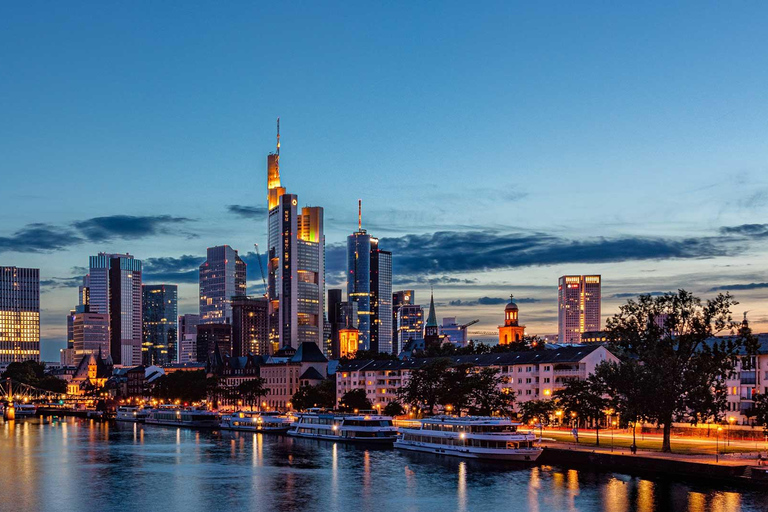 Frankfurt: Discover the heart of Frankfurt - a city tour in German