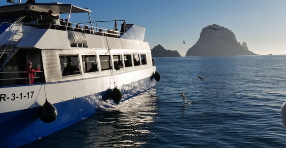 Ibiza: Es Vedrà Boat Tour with Swimming Stop