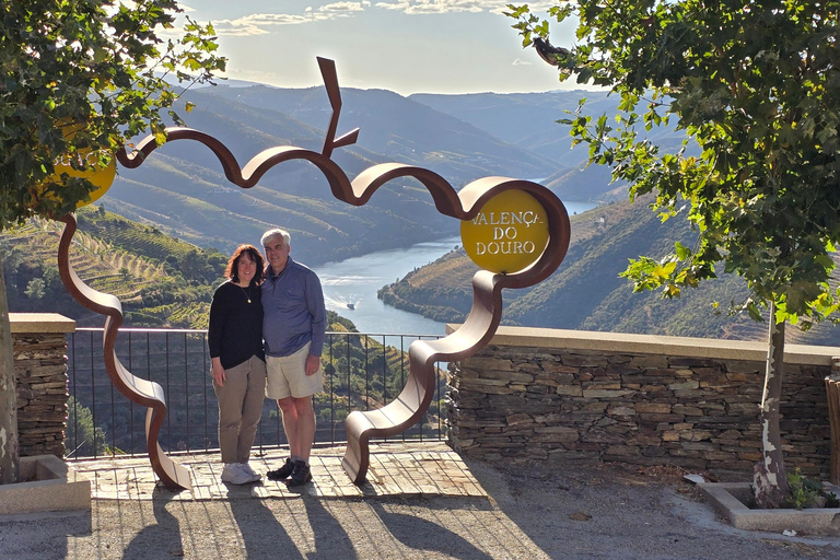 Douro Valley: Private Wine Tour with Lunch