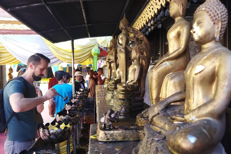 Chiang Mai: Tour di Wat Pha Lat e Wat Phra That Doi SuthepTour di gruppo con servizio di prelievo in hotel