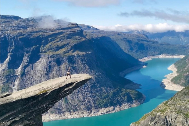 Bergen: Excursión a Trolltunga y hardangerfjord.