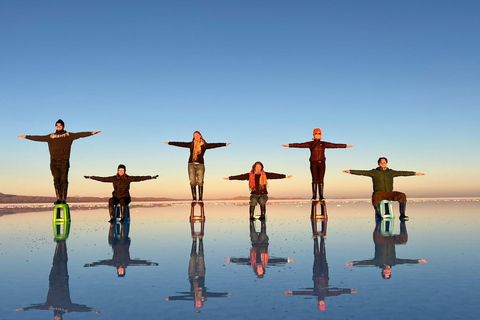 From La Paz: Premium round-trip bus, Uyuni Salt Flats Tour From La Paz: Premium Roundtrip Bus, Uyuni Salt Flat Tour