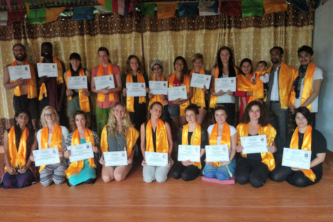 Nepal: 8 Tage Ayurveda Yoga Detox Kurs mit Panchakarma