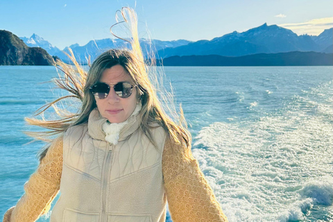 GLACIERS GOURMET Perito Moreno Navigation Full service VIP service *WITH* Transfer, Gourmet Menu & FOOTBRIDGES