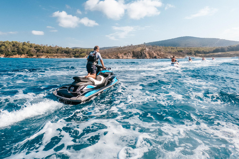 Le Lavandou: Jet ski ride without a boat license with breakfast, €170 per jet Le Lavandou: Jet ski tour without a boat license, with breakfast