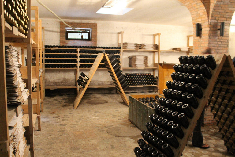 Adjara: Vineyard Tour with Wine Tasting and Lunch