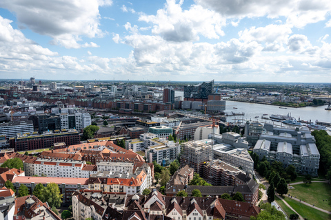 Hamburg: Historic WW2 Walking Tour & Panorama in Small Group