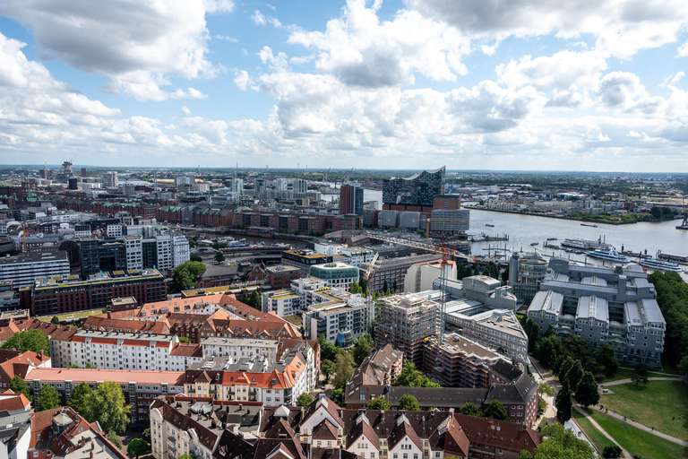 Hamburg: Historic WW2 Walking Tour & Panorama in Small Group
