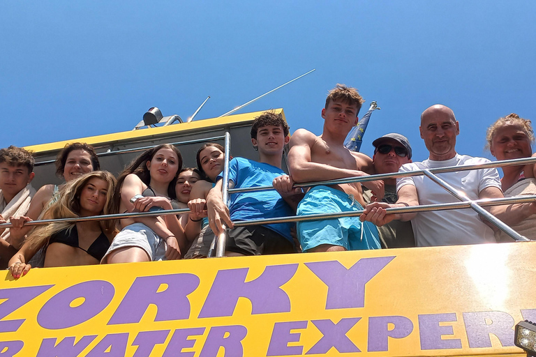 Larnaca: Yellow Submarine Swim Cruise with Unlimited Drinks