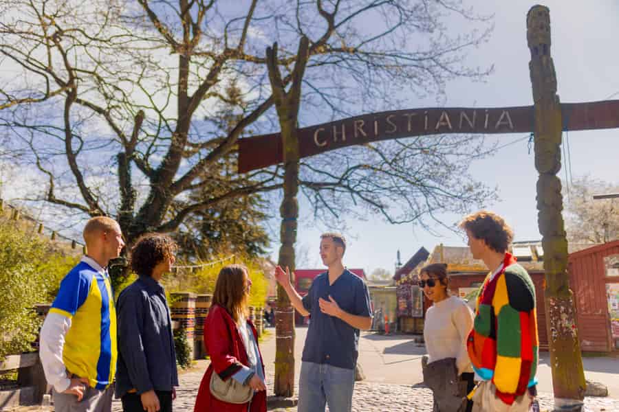 Kopenhagen: Christiania & Christianshavn geführter Rundgang. Foto: GetYourGuide Kopenhagen: Christiania & Christianshavn geführter Rundgang. Foto: GetYourGuide