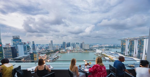 Singapore: LeVeL33 Craft-Brewery Restaurant & Lounge Package