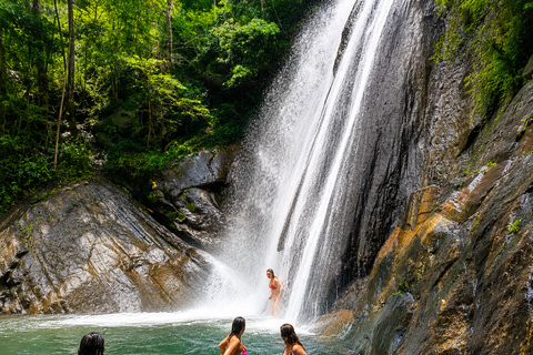 Ella: Hidden Trails Tuk-Tuk Tour with Waterfalls