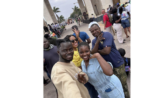Accra: Private City Highlights Tour with Guide & Pickup