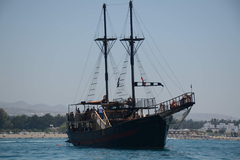 Paphos: Piratenschip Cruise op Jolly Roger