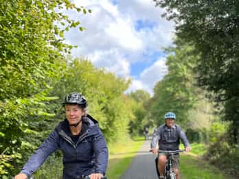 Bordeaux Backcountry E-Bike Tour with Lunch & Wine Tasting