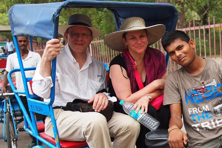 Delhi: Private Half-Day Old Delhi & Hidden Lanes Tour Tour with Guide, AC Car & Street Food Tasting