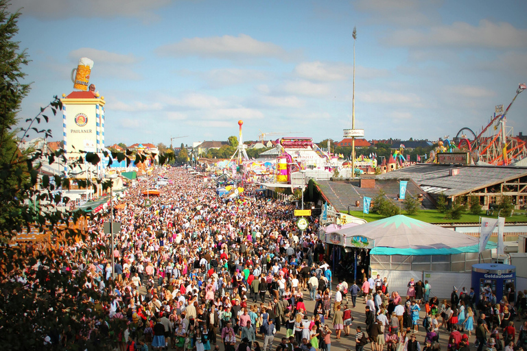 Oktoberfest Tour with guaranteed tent seats, beer and food