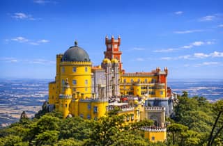Lissabon: Sintra, Pena, Regaleira, Cabo da Roca & Cascais Tour